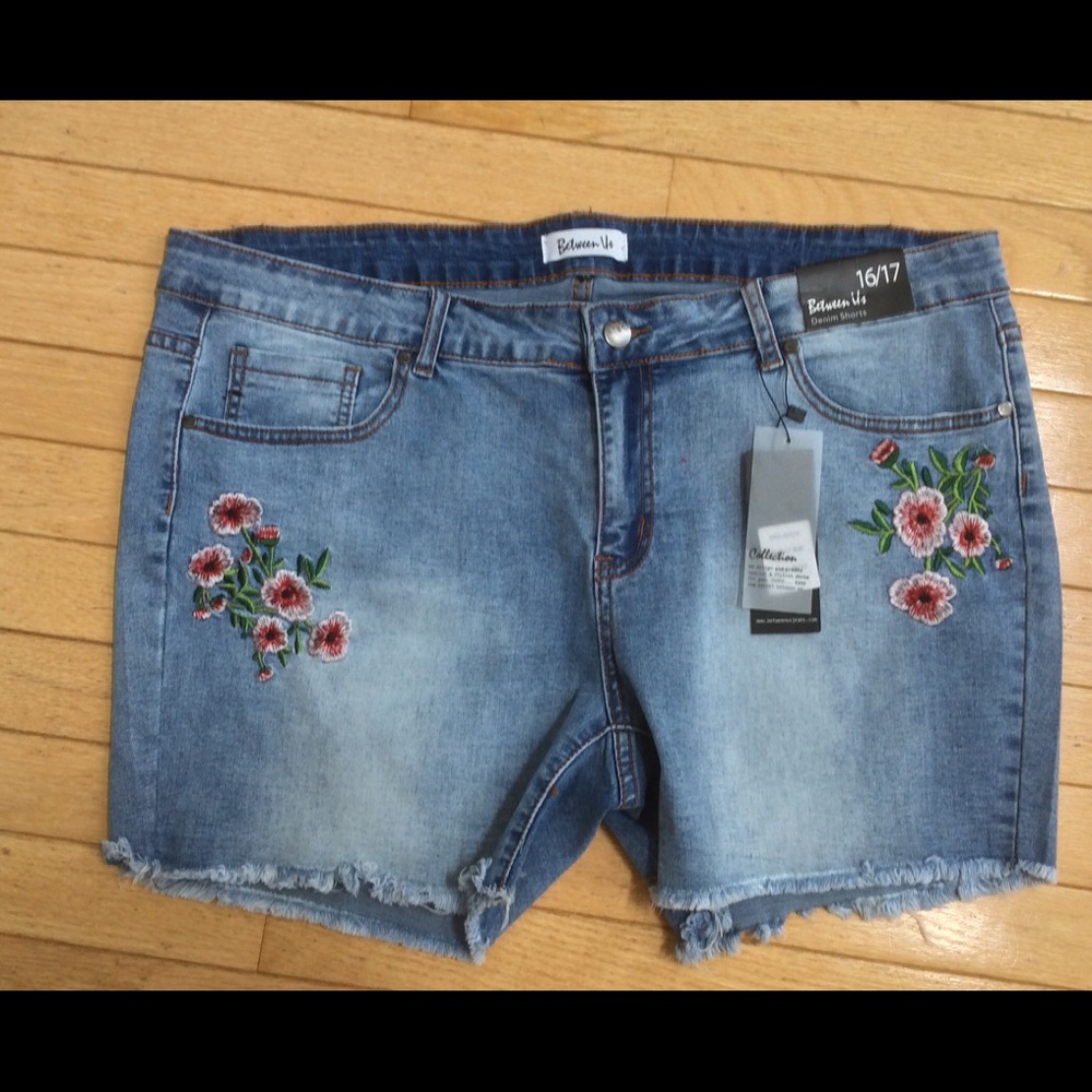 Between Us light stone washed embroidered shorts